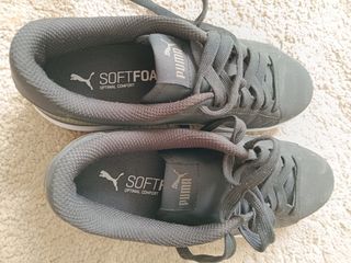 Zapatillas Puma. Solo se las ha puesto 2 veces.