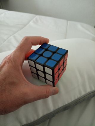 Clase para resolver cubo rubik.