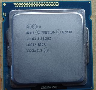 Procesador Intel Pentium G2030 con Disipador