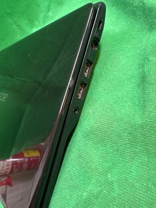 ACER ASPIRE V5 121 AMDC70 4GB Ram 240SSD