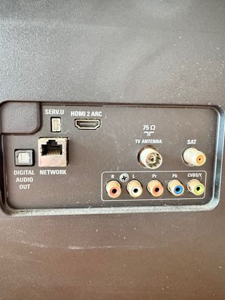 TV Philips 49" negra en excelente condicion