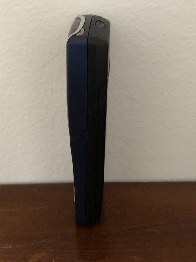 Cellulare vintage Nokia 8210