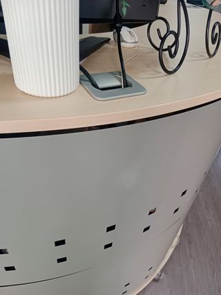 Recepción moderna - mostrador
