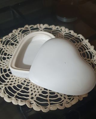 Scatolina cuore porcellana bianca