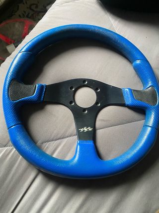 volante Momo Race steering wheel 13.5”
