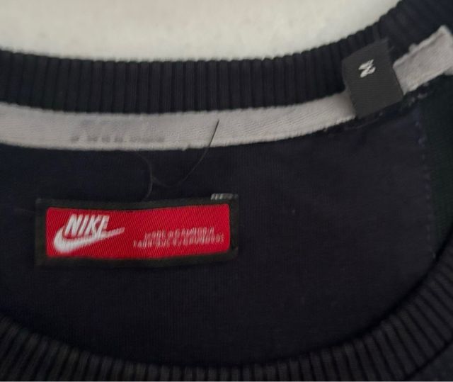 Sudadera Nike azul marino