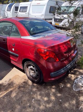 Peugeot 207 CC - Rojo - sin papels, motor roto