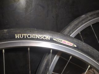 Ruedas carretera Hutchinson