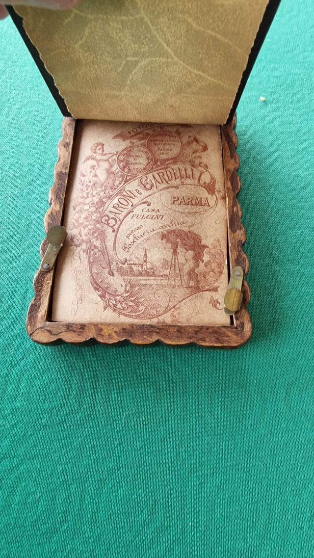 Foto del 1870 di Garibaldi in cornice originale.