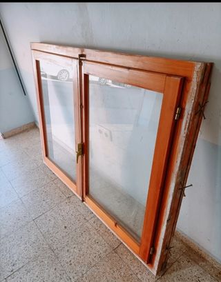 Ventanal de madera
