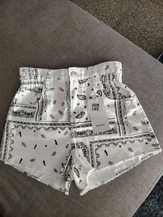 Shorts Bershka blancos - Talla 38