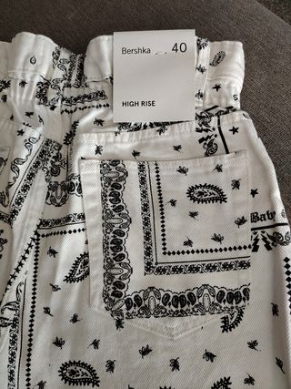Shorts Bershka blancos - Talla 38