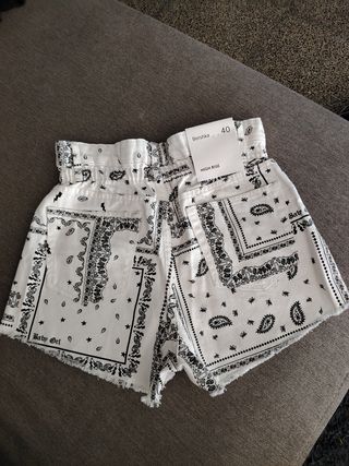 Shorts Bershka blancos - Talla 38