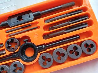 "Juego de Machos y Terrajas