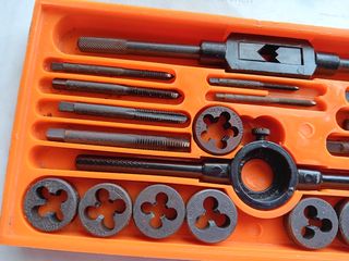 "Juego de Machos y Terrajas