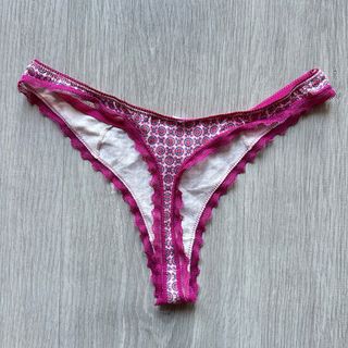 Lote 2 Tangas Primark Talla 38 a 40.