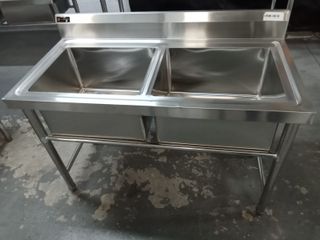 FREGADERO INDUSTRIAL