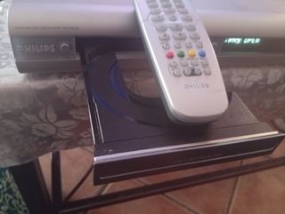 Reproductor y Grabador DVD FHILIPS fucionando