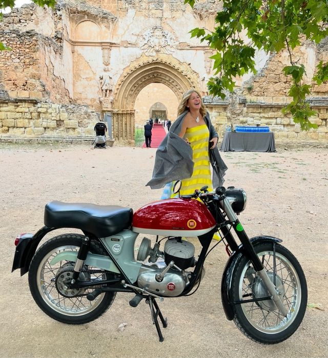 Alquiler de Motos Clásicas eventos Bodas rodajes