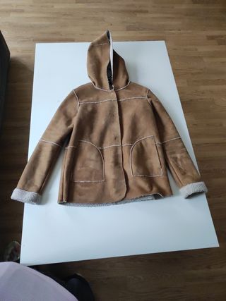 Chaqueta ante marrón borreguillo capucha