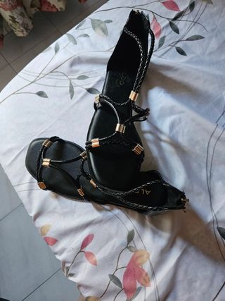 Zapatillas Nike niño - Negras y rojas