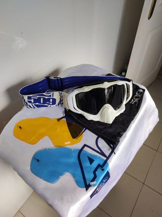Casco de Carbono Airoh Aviator 2.1 Wild Wolf