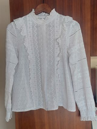 Blusa Blanca de Calados