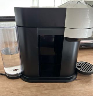 Cafetera Nespresso Vertuo Next
