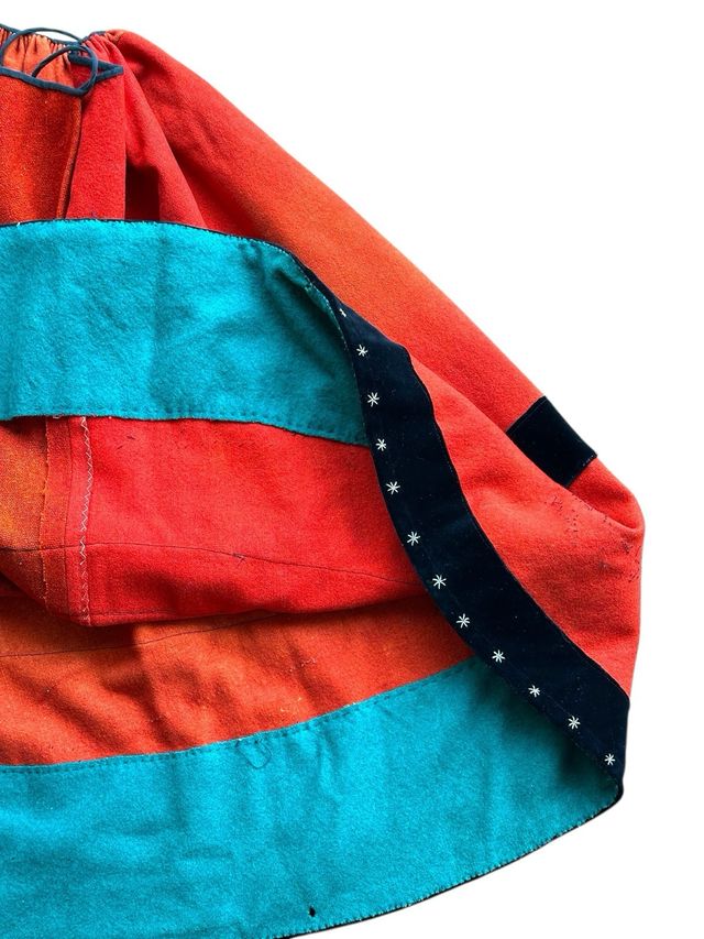 Manteo antiguo de segoviana. Cadete.