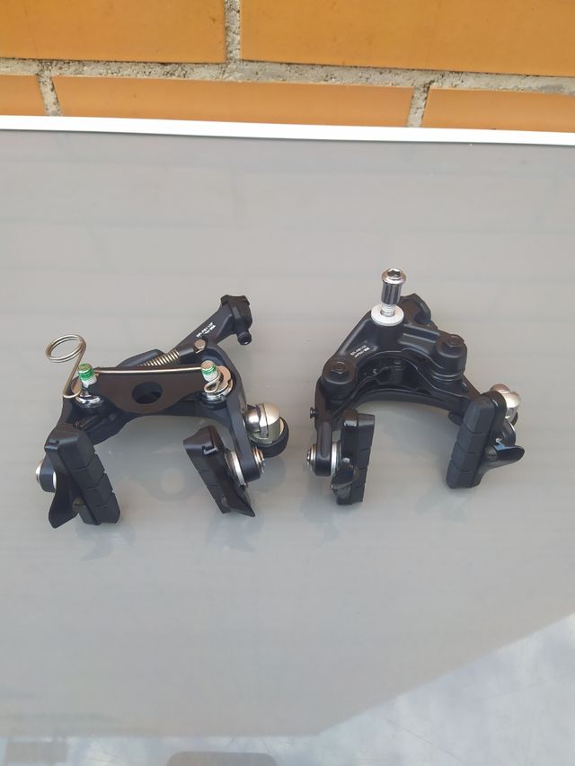 SHIMANO ULTEGRA R-8110F / R-8100R Puentes de freno