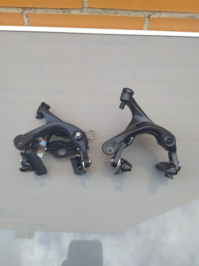 SHIMANO ULTEGRA R-8110F / R-8100R Puentes de freno