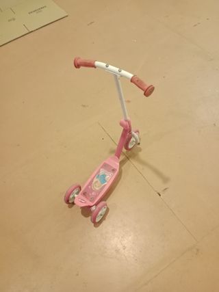 Patinete infantil Barbie