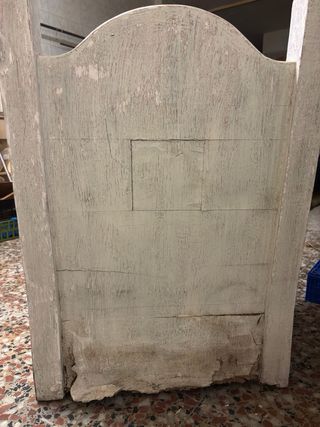 Butaca tipo trono antiguo de madera restaurada