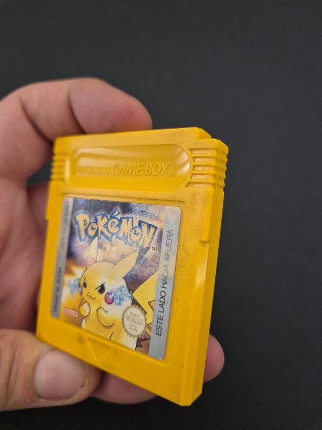 Game Boy Pokemon - Edizione Gialla