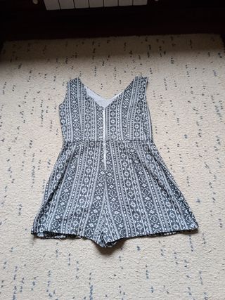 MONO CORTO GRIS Y BLANCO, S/ MANGAS EASY WEAR T.40