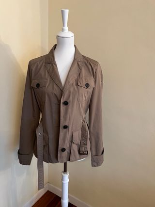 Gabardina corta de Cerruti