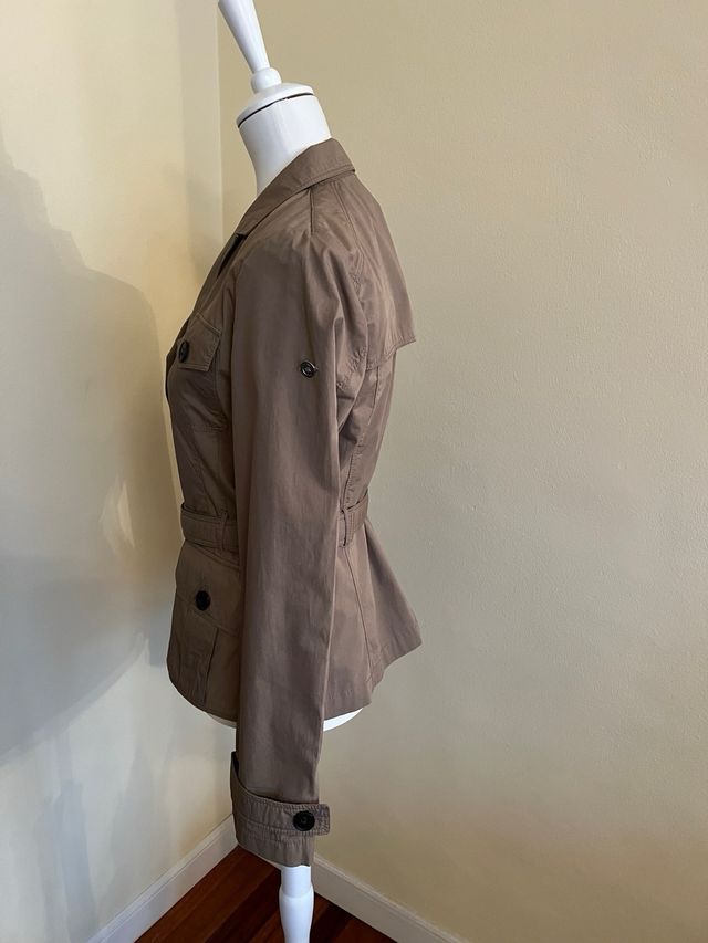 Gabardina corta de Cerruti