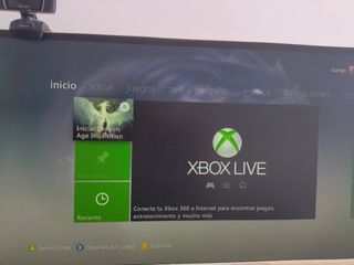 XBox 360 en buen estado - sin mandos 
