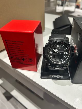 Reloj deportivo nuevo