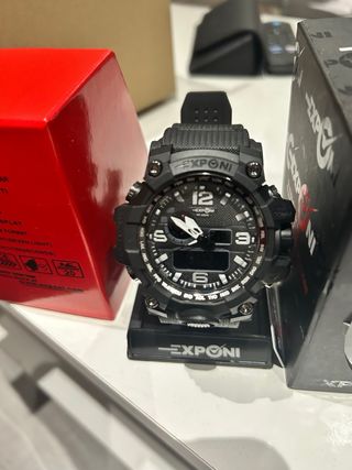 Reloj deportivo nuevo
