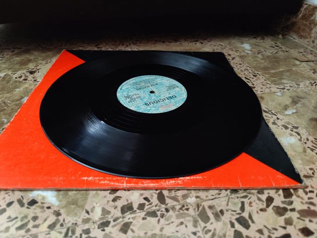 Vinilo Delicious - Stop Playing