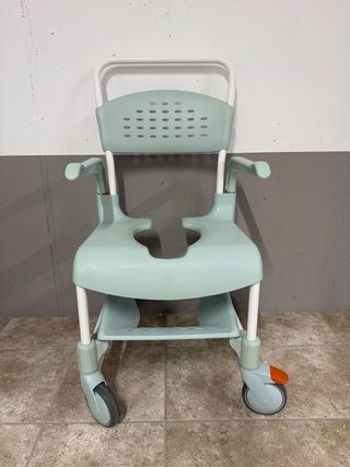 SILLA RUEDAS PARA LAVABO 