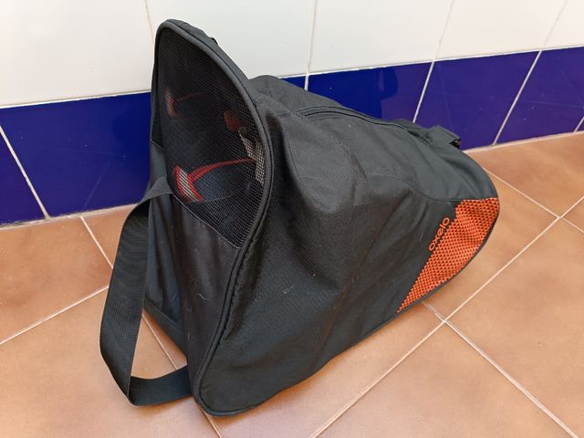 Patines Oxelo talla 32-35, conos, protec. y bolsa