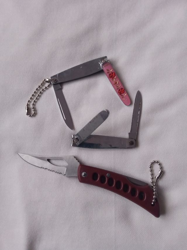 Coltellino tascabile, tagliaunghie