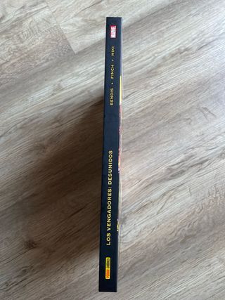 Vengadores Desunidos-Marvel Deluxe