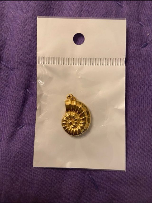 Ciondolo conchiglia Vanessa