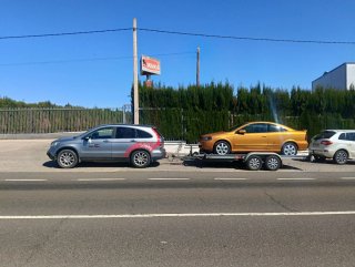 Transporte de Vehículos en Remolque