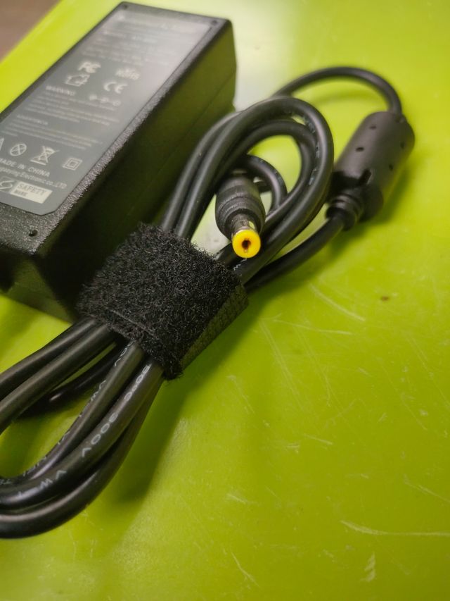 Cargador compatible Acer y varios