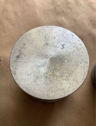 Pistones Seat 600