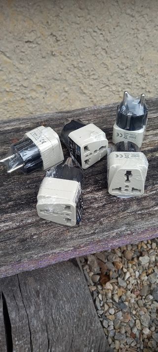 5 Adaptadores Enchufe Internacionales